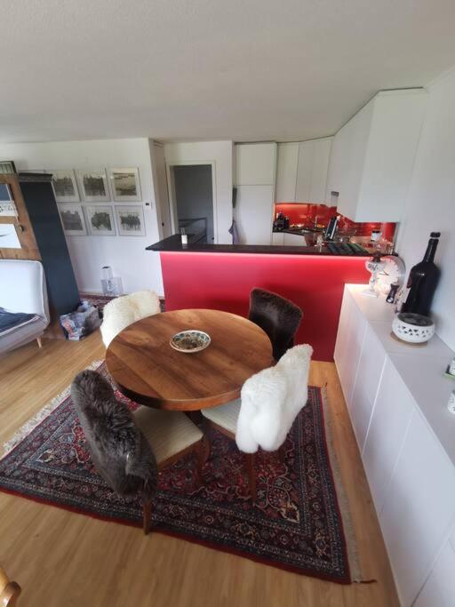 Neb-Thun Einigen, Wohnung Am See Шпиц Екстериор снимка